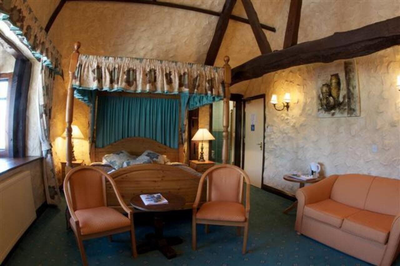 The Horseshoe Inn Herstmonceux ภายนอก รูปภาพ